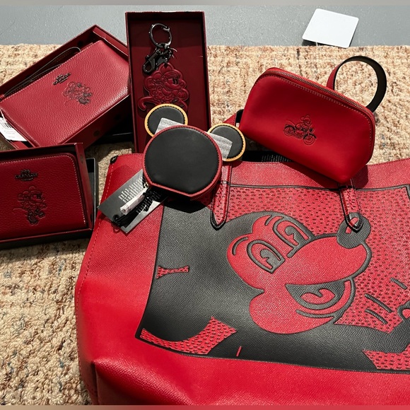NWT! Coach MM Disney Tote 6 set! Choose the wristlet you want! - Picture 1 of 13